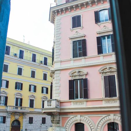 Momo Vatican Museums Roma Exterior foto